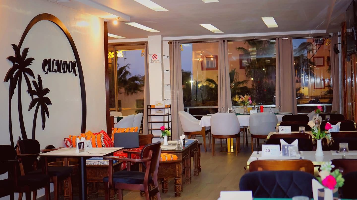 Salle du restaurant Palm d'Or Dakhla — ambiance et branding